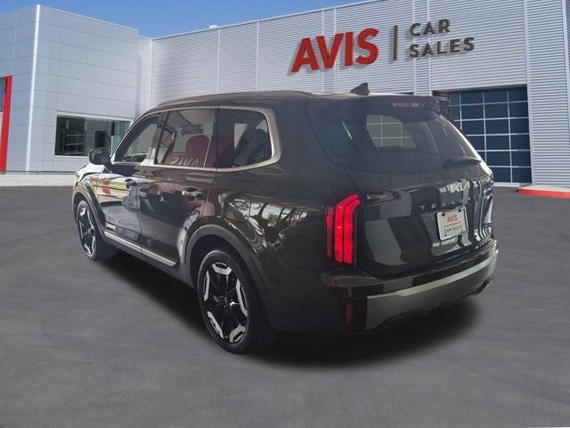 Used 2025 Kia Telluride S FWD image 9