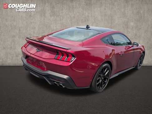 Used 2025 Ford Mustang Premium RWD image 7