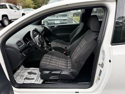 Used 2011 Volkswagen GTI Autobahn image 18