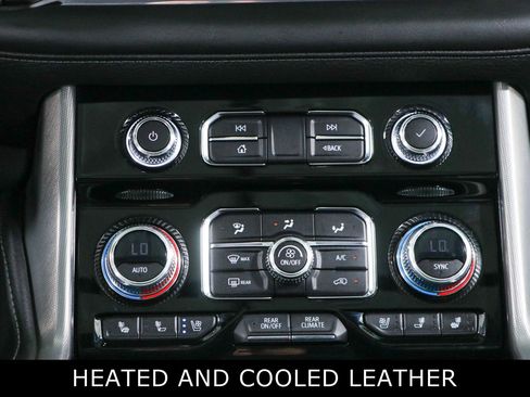 Used 2023 GMC Yukon Denali AWD/4WD image 21