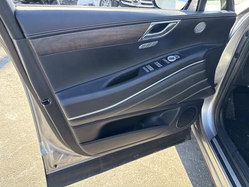 Used 2024 Genesis GV80 2.5T AWD/4WD image 18