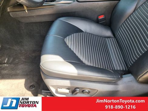 Used 2021 Toyota Camry SE FWD image 24