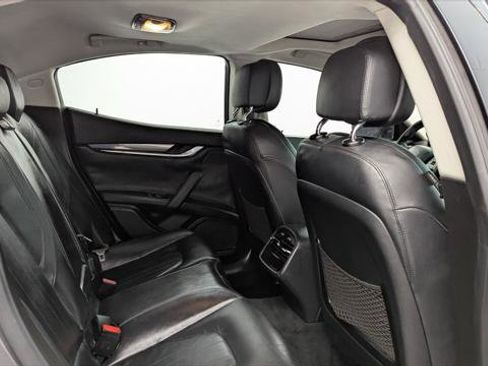 Used 2015 Maserati Ghibli RWD image 17