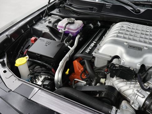 Used 2023 Dodge Challenger SRT Hellcat w/ Driver Convenience Group RWD image 19