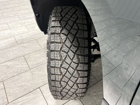 New 2026 Chevrolet Silverado 1500 Custom Trail Boss w/ LPO, Dark Essentials Package image 36