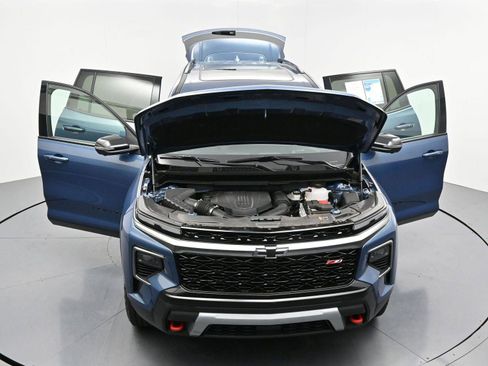 Used 2025 Chevrolet Traverse Z71 w/ Driver Confidence Package image 15