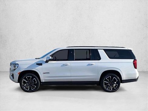 Used 2023 GMC Yukon XL AT4 w/ AT4 Premium Plus Package image 9