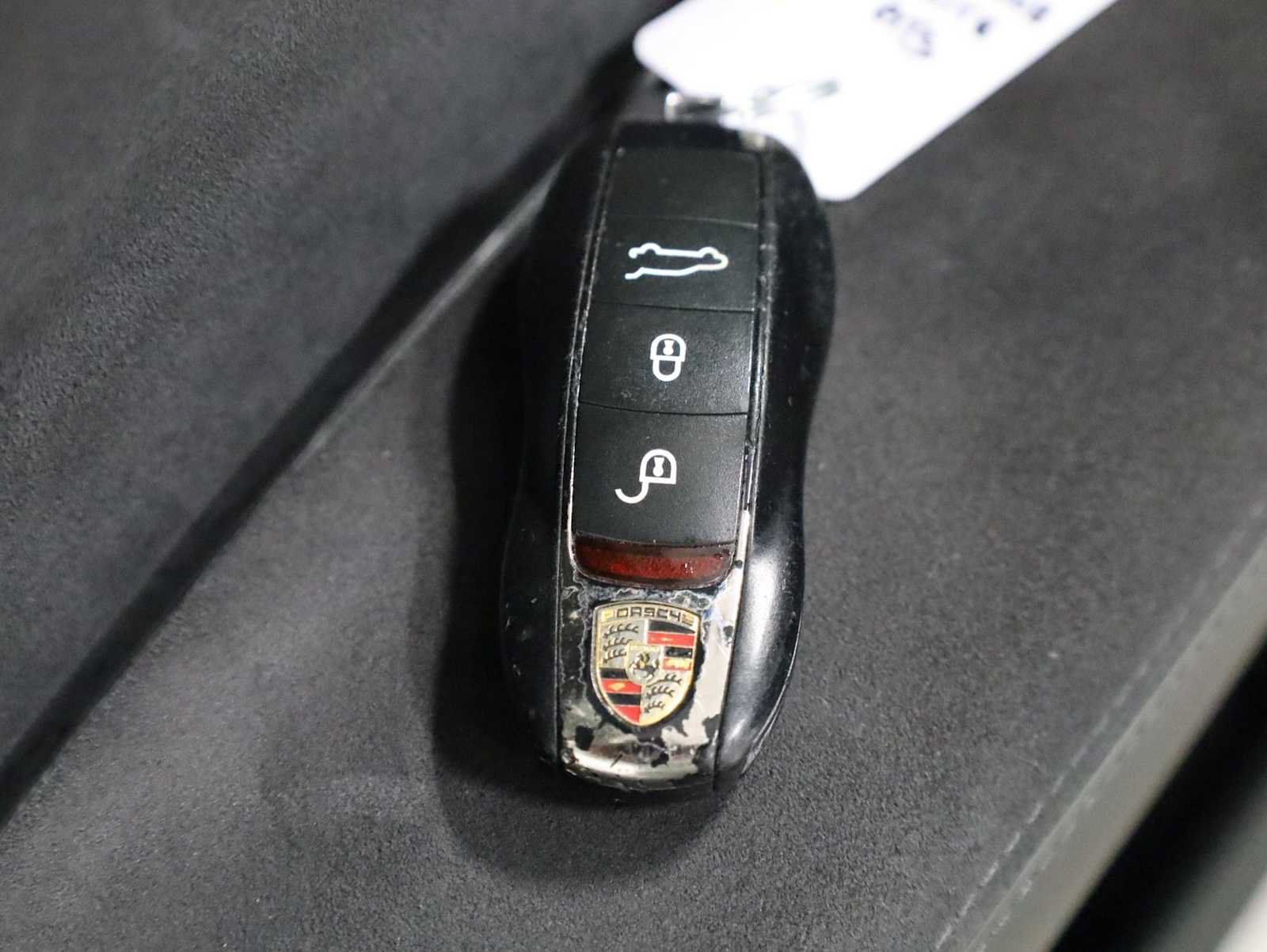 Used 2016 Porsche Cayenne GTS AWD/4WD image 43