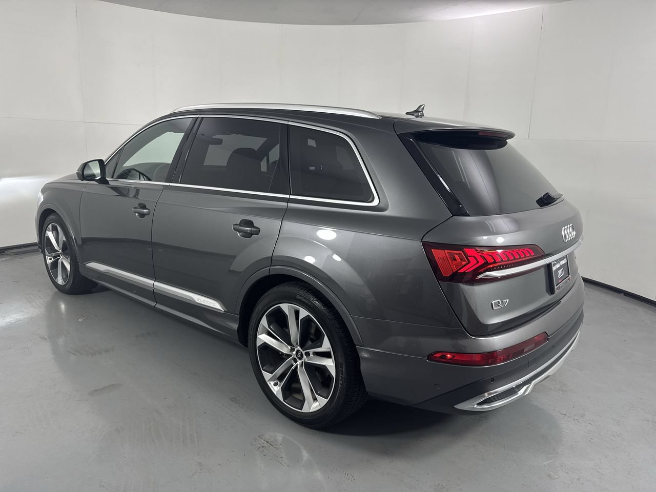 Used 2023 Audi Q7 3.0T Prestige w/ Prestige Package AWD/4WD image 5