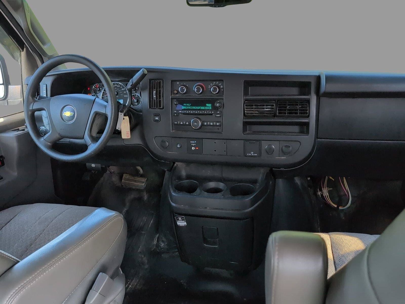 Used 2017 Chevrolet Express 2500 RWD image 34