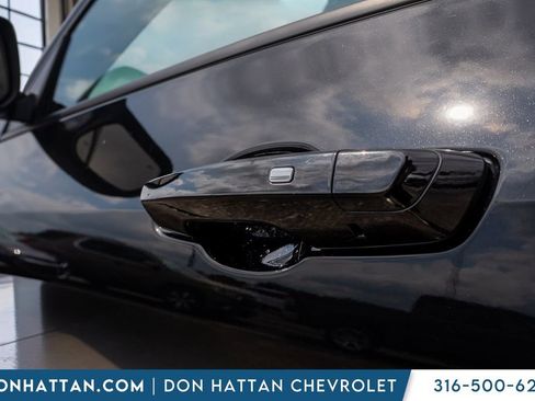 Used 2025 Chevrolet Equinox LT AWD/4WD image 34