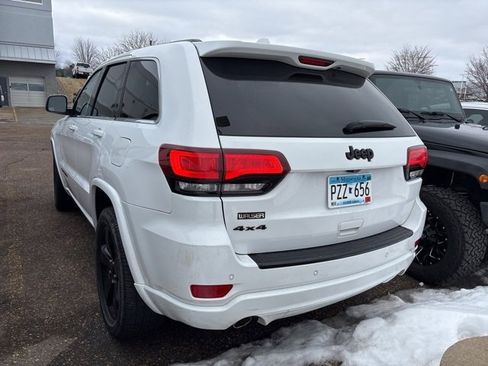 Used 2015 Jeep Grand Cherokee Altitude image 3