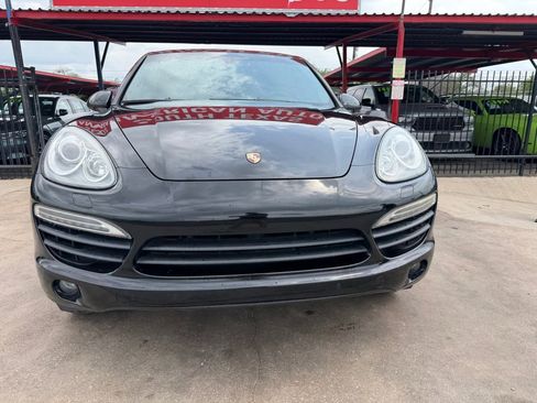 Used 2014 Porsche Cayenne S image 10