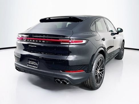 New 2026 Porsche Cayenne Coupe AWD/4WD image 9