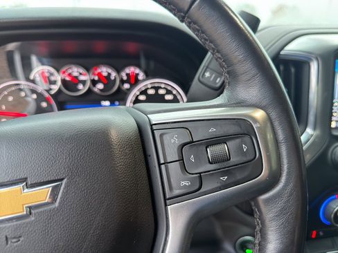 Used 2023 Chevrolet Silverado 2500 LT w/ Convenience Package image 32