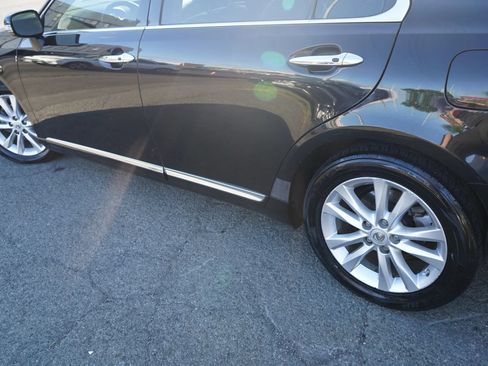 Used 2010 Lexus ES 350 FWD image 5