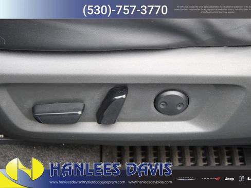 Used 2023 Nissan Rogue SV w/ SV Premium B Package FWD image 14