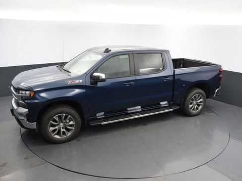 Used 2021 Chevrolet Silverado 1500 LT AWD/4WD image 38