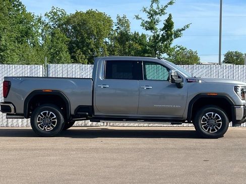 New 2026 GMC Sierra 3500 SLT w/ SLT Convenience Package AWD/4WD image 3