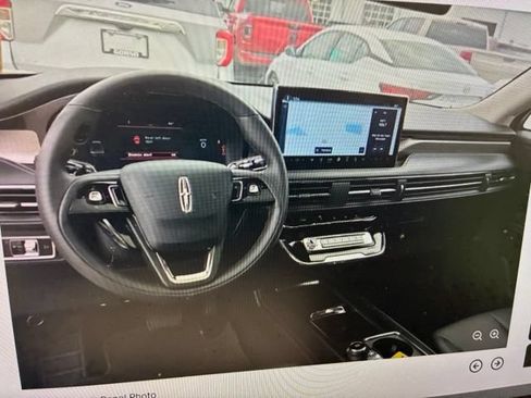 Used 2024 Lincoln Corsair Reserve w/ Equipment Group 201A AWD/4WD image 6