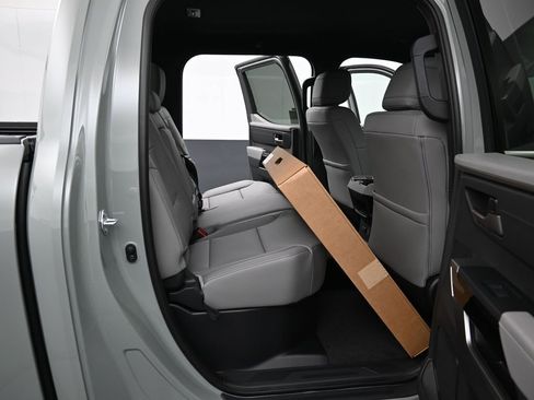 New 2026 Toyota Tundra Limited AWD/4WD image 13