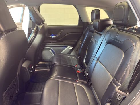 Used 2021 Lincoln Corsair Reserve AWD/4WD image 31