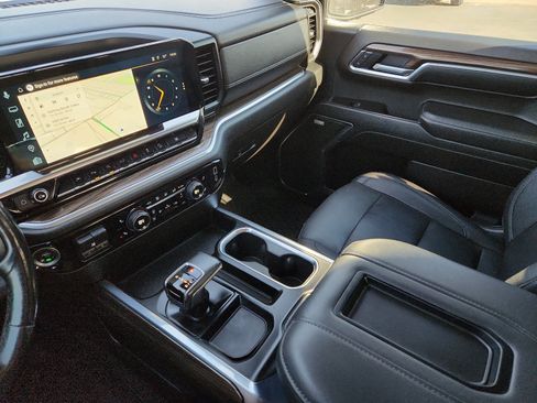 Used 2022 Chevrolet Silverado 1500 RST w/ Convenience Package II image 20