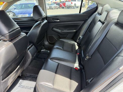 Used 2020 Nissan Altima 2.5 SR FWD image 12