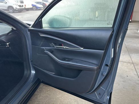 Used 2025 MAZDA CX-30 AWD 2.5 S w/ Preferred Package image 12