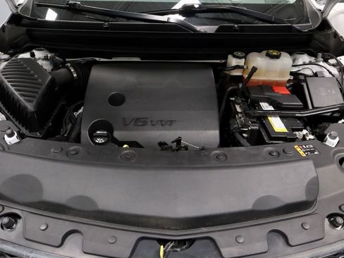 Used 2023 Buick Enclave Avenir w/ Avenir Technology Package AWD/4WD image 17