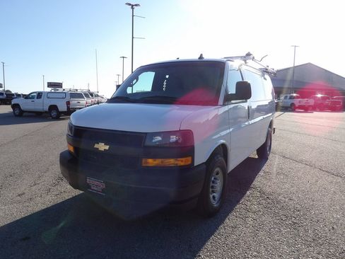 Used 2022 Chevrolet Express 2500 w/ Driver Convenience Package RWD image 56