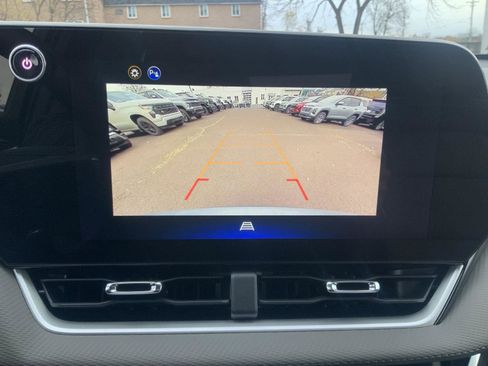 New 2026 Chevrolet Equinox LT w/ Convenience Package II image 29