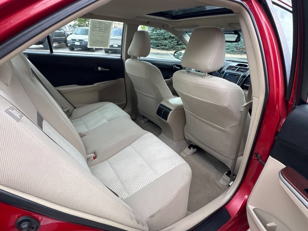 Used 2013 Toyota Camry XLE FWD image 19