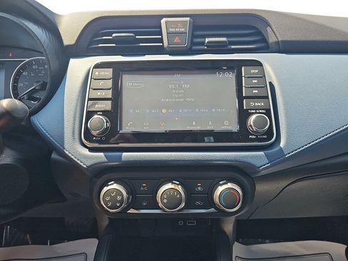 Used 2025 Nissan Versa SV w/ Trunk Package FWD image 17