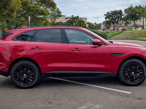 Used 2018 Jaguar F-PACE Prestige image 3