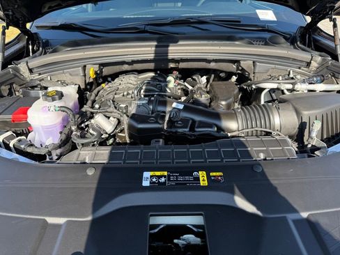 New 2025 Jeep Grand Cherokee Altitude image 20