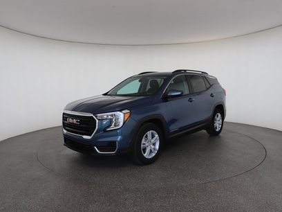 Used 2024 GMC Terrain SLE w/ Driver Convenience Package