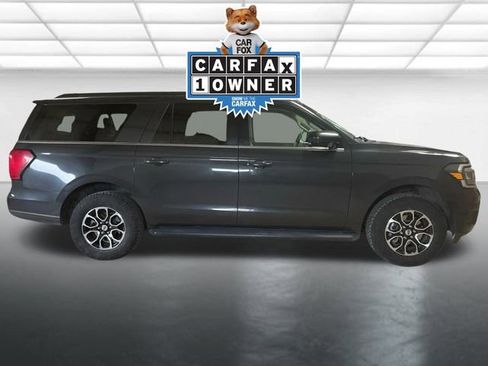 Used 2023 Ford Expedition Max XLT image 4