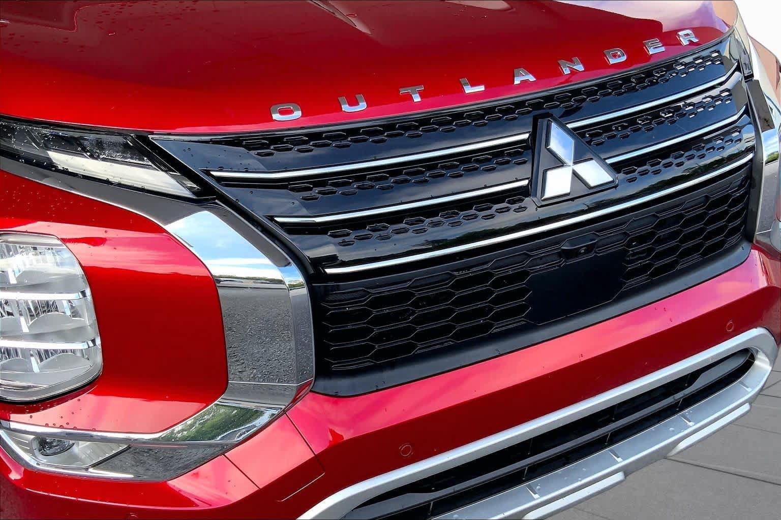 Used 2024 Mitsubishi Outlander SEL FWD image 32