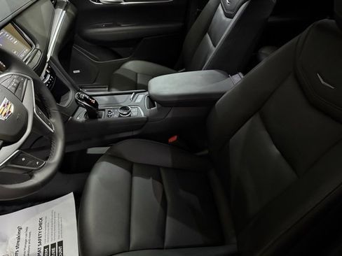 Used 2024 Cadillac XT5 Luxury w/ LPO, Floor Liner Package image 23