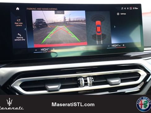 Used 2023 BMW 330i xDrive Sedan w/ Driving Assistance Package AWD/4WD image 17