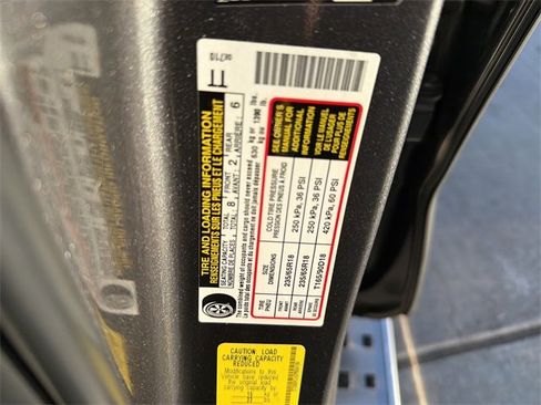 Certified 2023 Toyota Highlander LE image 36