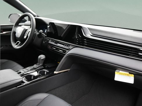 Used 2025 Toyota Camry XSE w/ Premium Plus Package FWD image 36