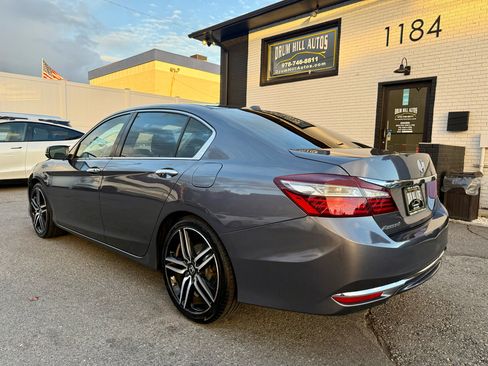 Used 2017 Honda Accord EX-L image 3