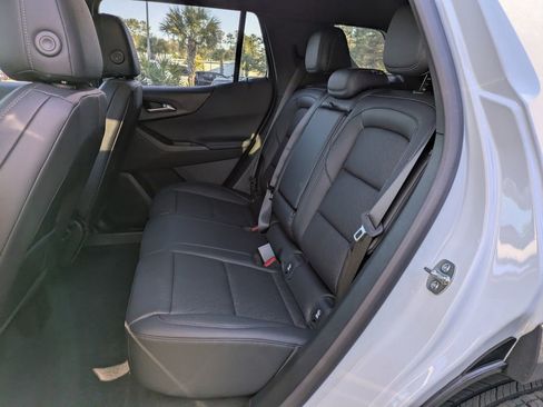 New 2026 Chevrolet Equinox LT w/ Convenience Package II image 13