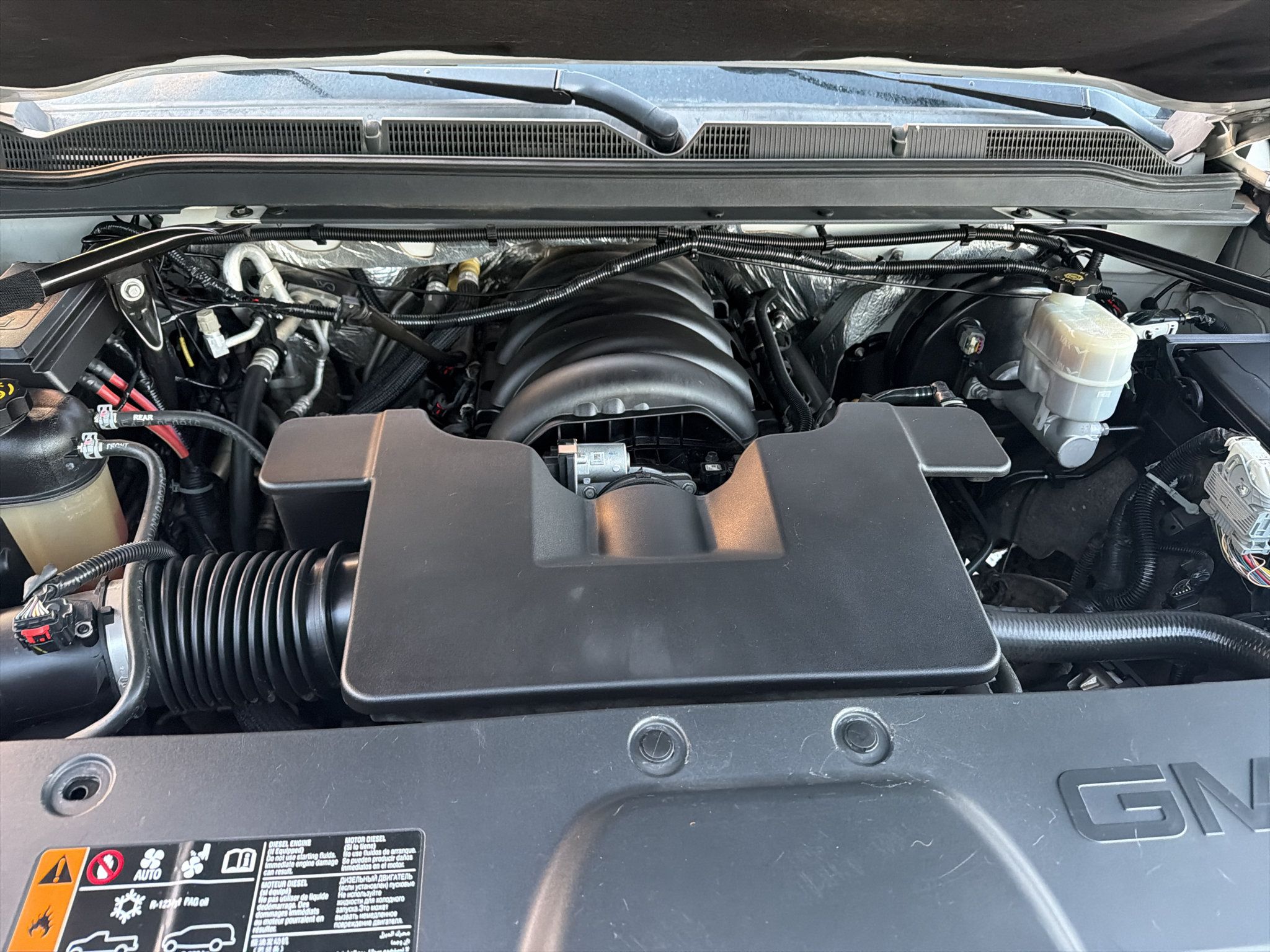 Used 2018 GMC Yukon SLT w/ Open Road Package RWD image 10