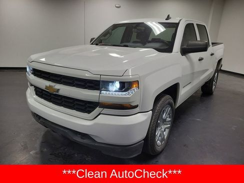 Used 2018 Chevrolet Silverado 1500 Custom w/ Custom Value Package RWD image 5