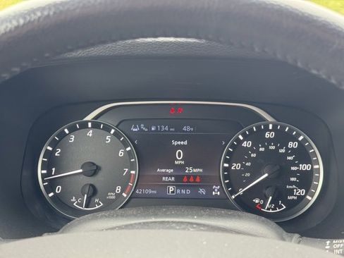 Used 2024 Nissan Frontier SV w/ SV Convenience Package image 18