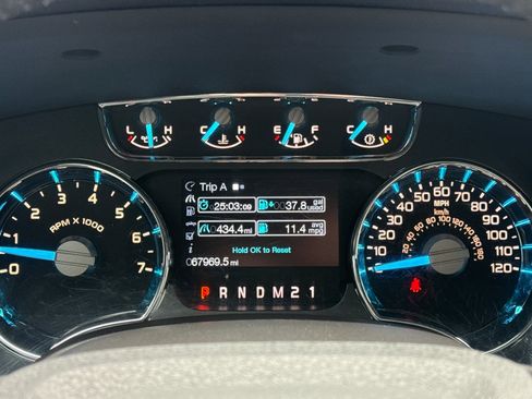 Used 2011 Ford F150 Lariat w/ Lariat Plus Pkg image 22