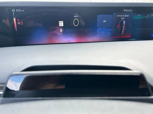 Used 2024 Lincoln Nautilus Premier w/ Equipment Group 102A image 2